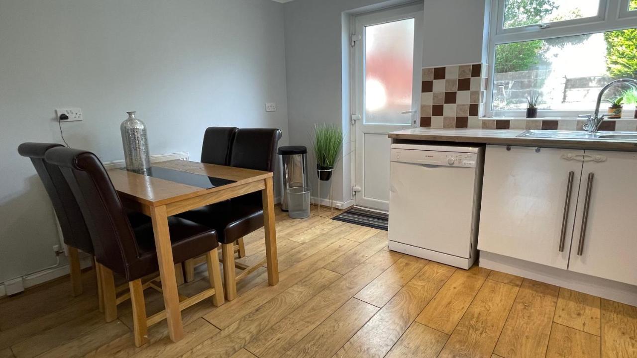 Ty Caer Cottage Merthyr Tydfil Dowlais Esterno foto